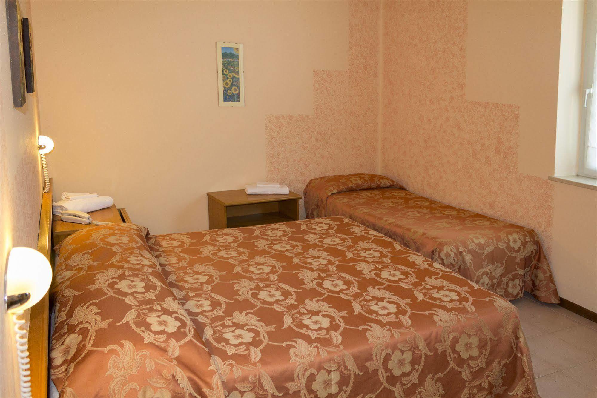 Hotel Europa ドッソブオノ エクステリア 写真